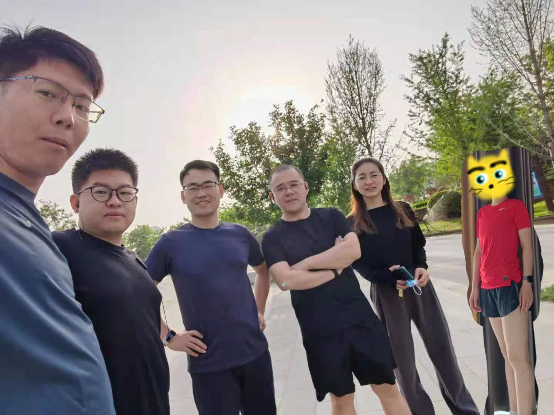 農投金服員工自發(fā)組織5公裡(lǐ)跑步